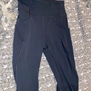 Lululemon cropped leggings